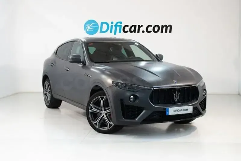 Usado Maserati Levante 350 CV (257 kW) 2019 Gris / plata SUV