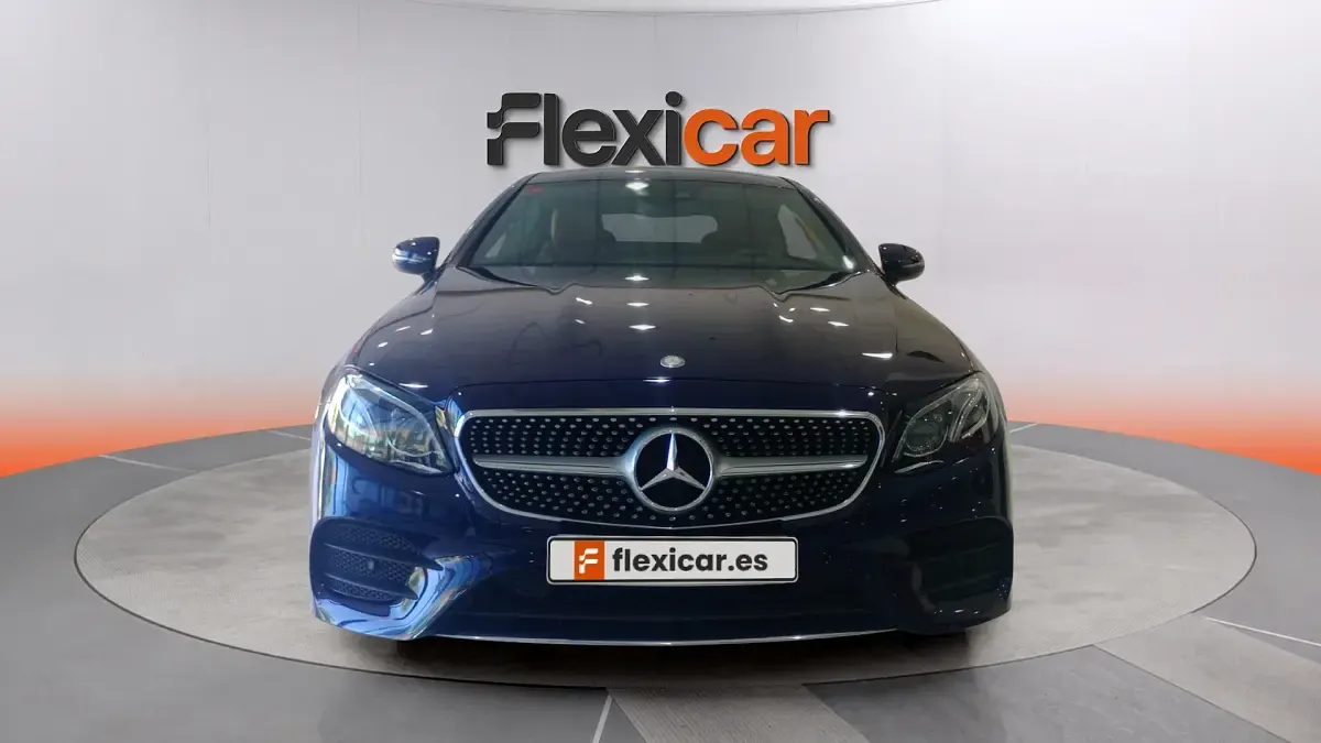 Usado Mercedes E220 194 CV (142 kW) 2017 Azul Coupe