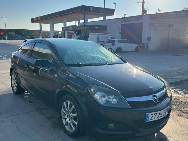 Usado Opel Astra GTC Sport 120 CV (88 kW) 2006 Negro Berlina