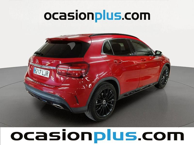 Occasion Mercedes GLA180 AMG 122 PK (89 kW) 2020 Rood SUV