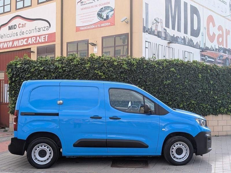 Usado Peugeot Partner Premium 75 CV (55 kW) 2019 Azul Monovolumen
