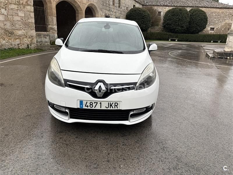 Usado Renault Scénic III LIMITED 115 CV (84 kW) 2015 Blanco Monovolumen