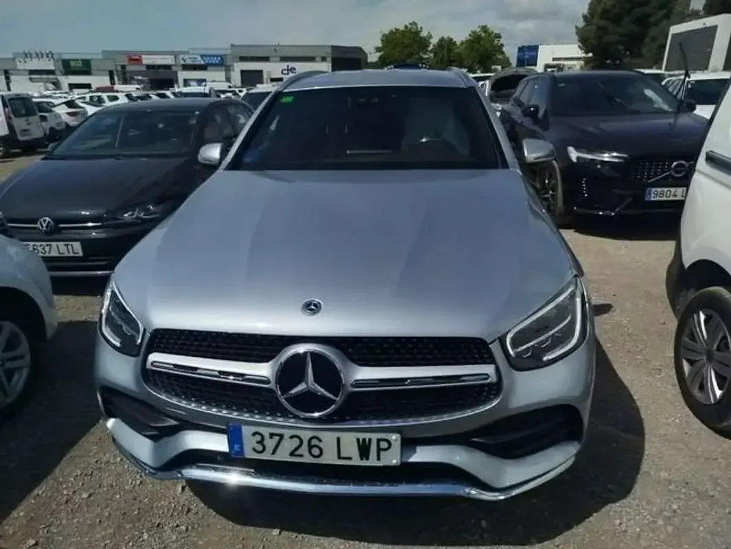 Usado Mercedes GLC350 320 CV (235 kW) 2022 Blanco SUV