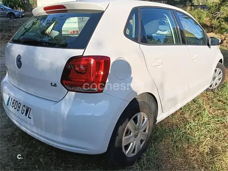 Usado VW Polo Advance 85 CV (62 kW) 2010 Blanco Utilitario
