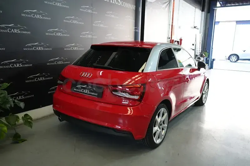Usado Audi A1 Design 90 CV (66 kW) 2015 Rojo Utilitario