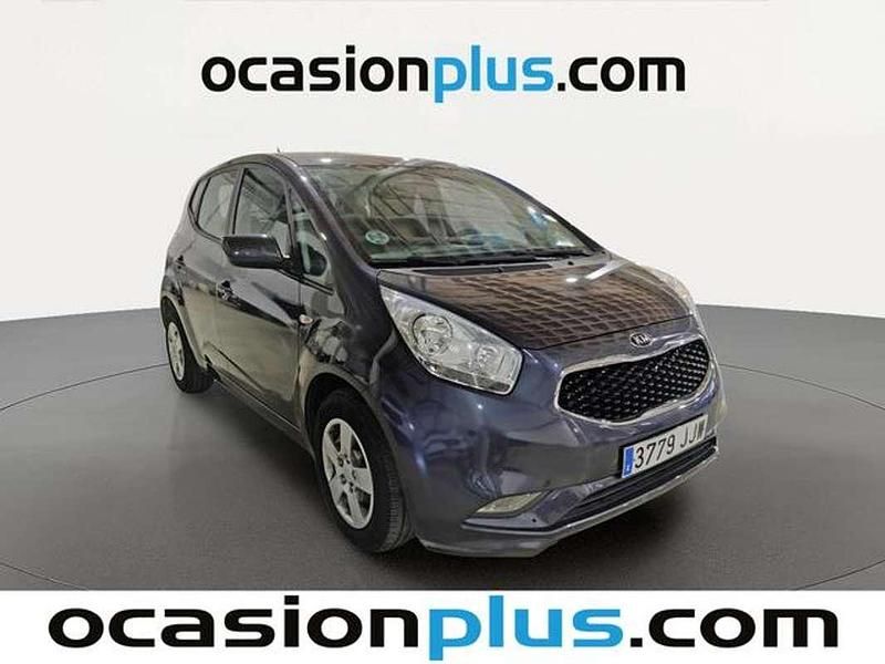 Usado Kia Venga 116 CV (85 kW) 2015 Gris Utilitario