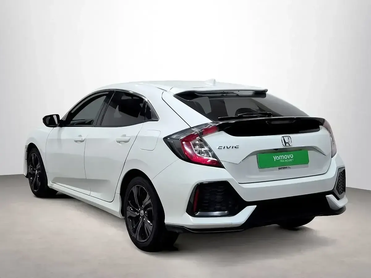 Usado Honda Civic Elegance 129 CV (94 kW) 2020 Blanco Berlina