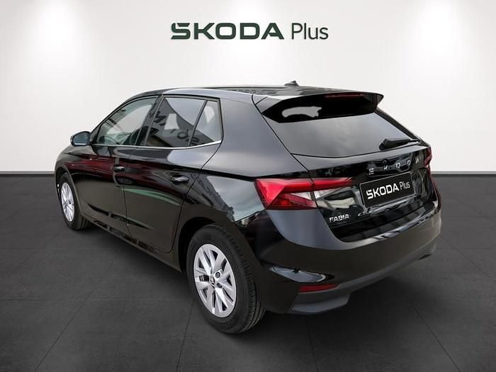 Negro Usado 2024 Skoda Fabia Selection Berlina | 16.990 € (Precio justo) - Imagen 1/4