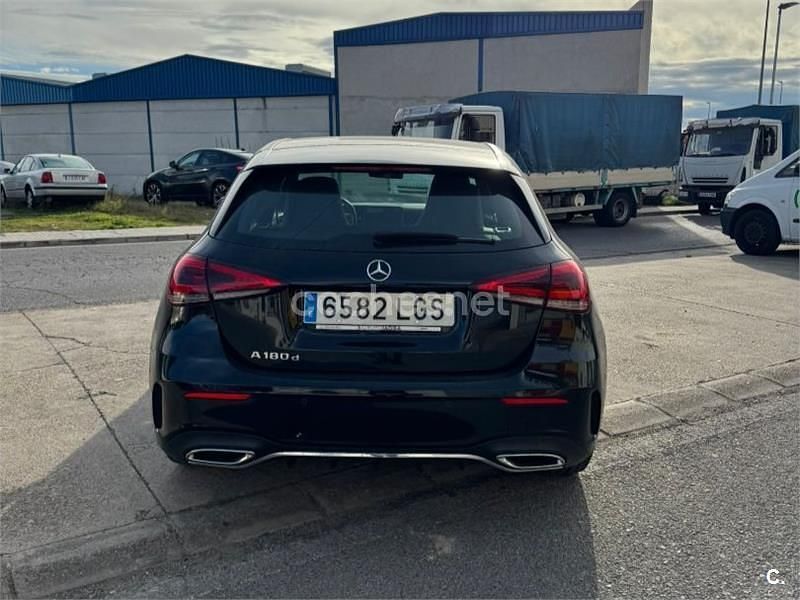 Usado Mercedes A180 116 CV (85 kW) 2020 Negro Berlina