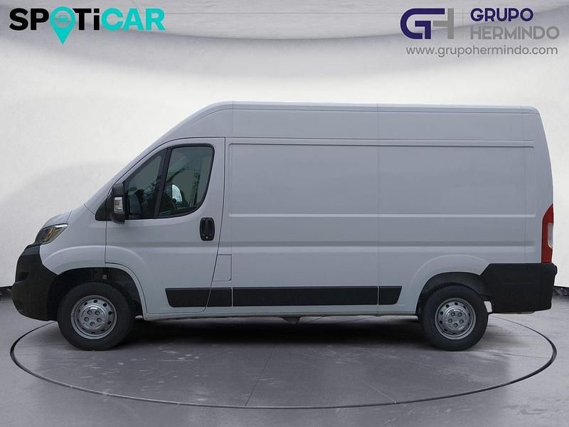Usado Opel Movano 120 CV (88 kW) 2024 Blanco Berlina