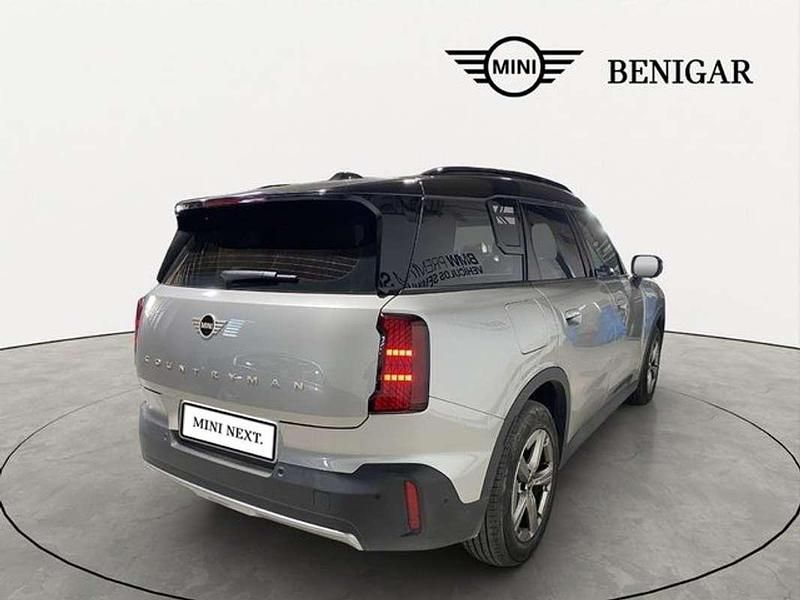 Usado Mini One D Countryman Essential 163 CV (119 kW) 2024 Plateado SUV