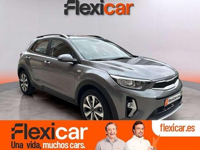 Gris Usado 2023 Kia Stonic SUV | 13.090 € (Buen precio) - Imagen 1/4