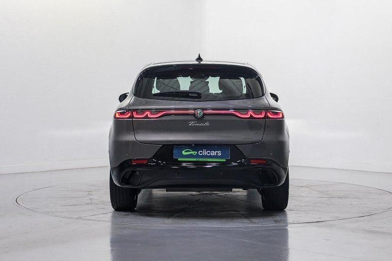 Usado Alfa Romeo Tonale Sprint 130 CV (95 kW) 2024 Gris SUV