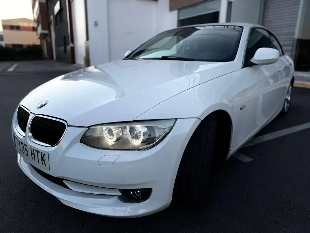 Usado BMW 320 Cabriolet 184 CV (135 kW) 2013 Blanco Descapotable