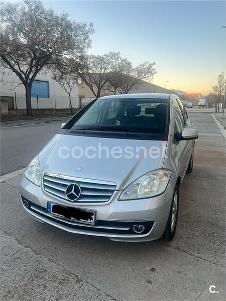 Usado Mercedes A170 Elegance 116 CV (85 kW) 2009 Gris / plata Monovolumen