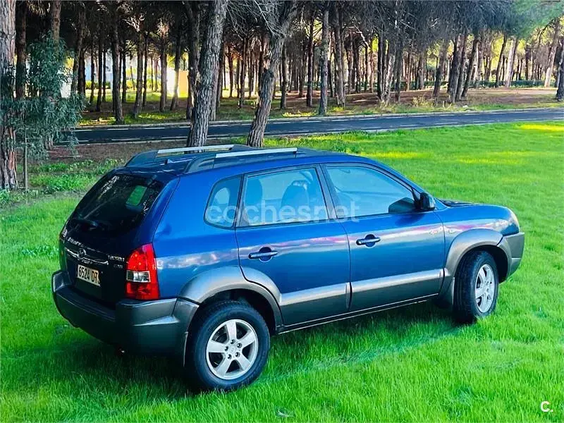 Usado Hyundai Tucson Style 112 CV (82 kW) 2005 Azul SUV