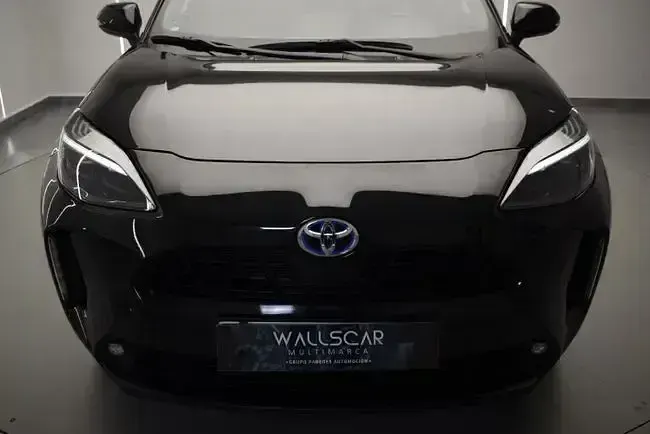 Usado Toyota Yaris Hybrid Connect Style 115 CV (84 kW) 2022 Negro
