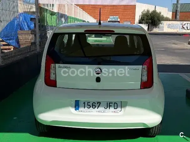 Usado Skoda Citigo Ambition 60 CV (44 kW) 2015 Blanco Utilitario