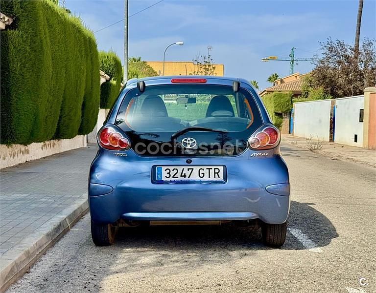 Azul Usado 2010 Toyota Aygo Live Utilitario | 6200 € (Precio justo) - Imagen 1/2