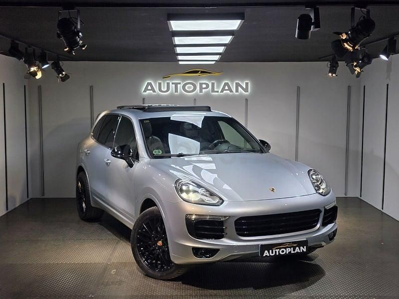 Usado Porsche Cayenne S 385 CV (283 kW) 2015 Gris / plata SUV