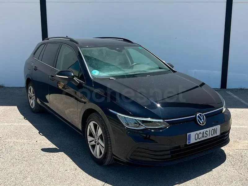 Usado VW Golf VIII 115 CV (84 kW) 2022 Negro Familiar