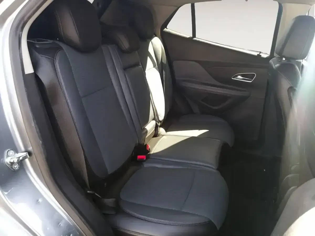 Usado Opel Mokka Excellence 131 CV (96 kW) 2013 Gris SUV