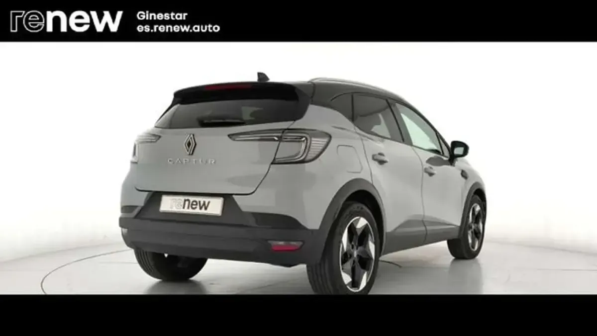 Usado Renault Captur Techno 101 CV (74 kW) 2025 Gris SUV