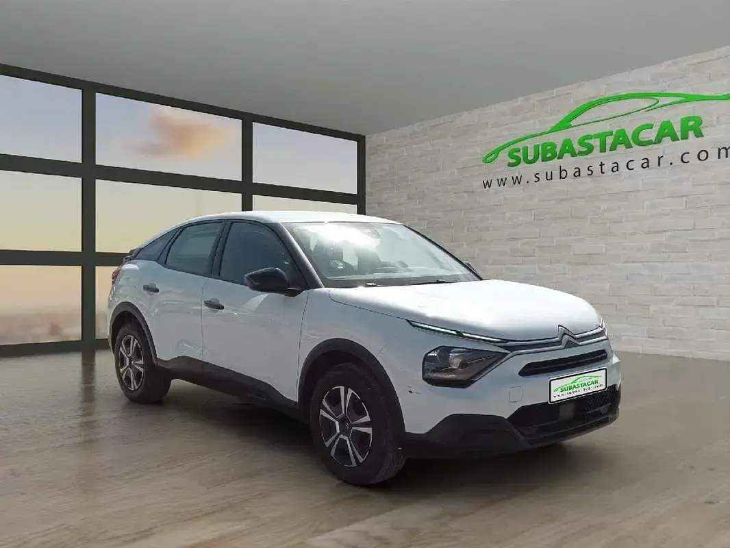 Usado Citroën C4 Live 110 CV (80 kW) 2021 Blanco Berlina