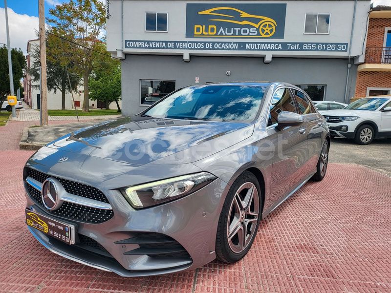 Gris / plata Usado 2021 Mercedes A180 Berlina | 19.999 € (Buen precio) - Imagen 1/4