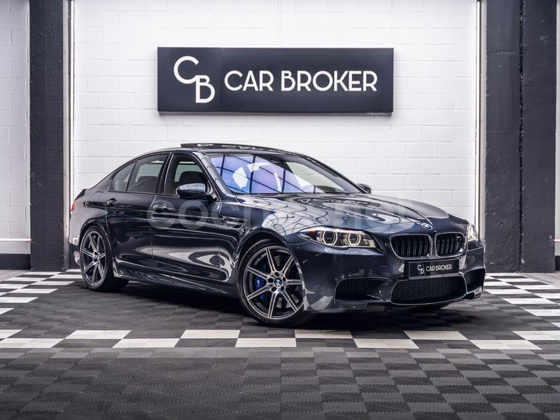 Gris / plata Usado 2015 BMW M5 Competition Edition Berlina | 44.900 € - Imagen 1/4