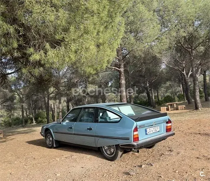 Usado Citroën CX 138 CV (101 kW) 1983 Azul Berlina