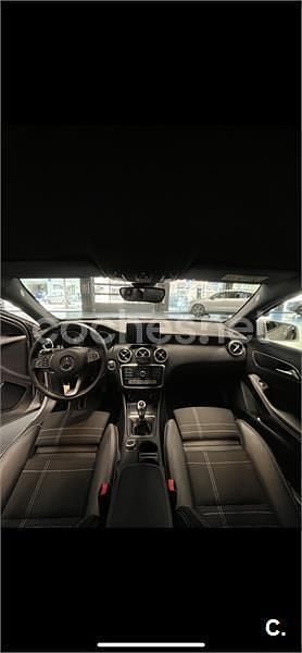 Usado Mercedes A200 Urban 136 CV (100 kW) 2016 Gris / plata Berlina