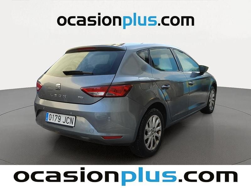 Usado Seat Leon Style 105 CV (77 kW) 2015 Gris Utilitario