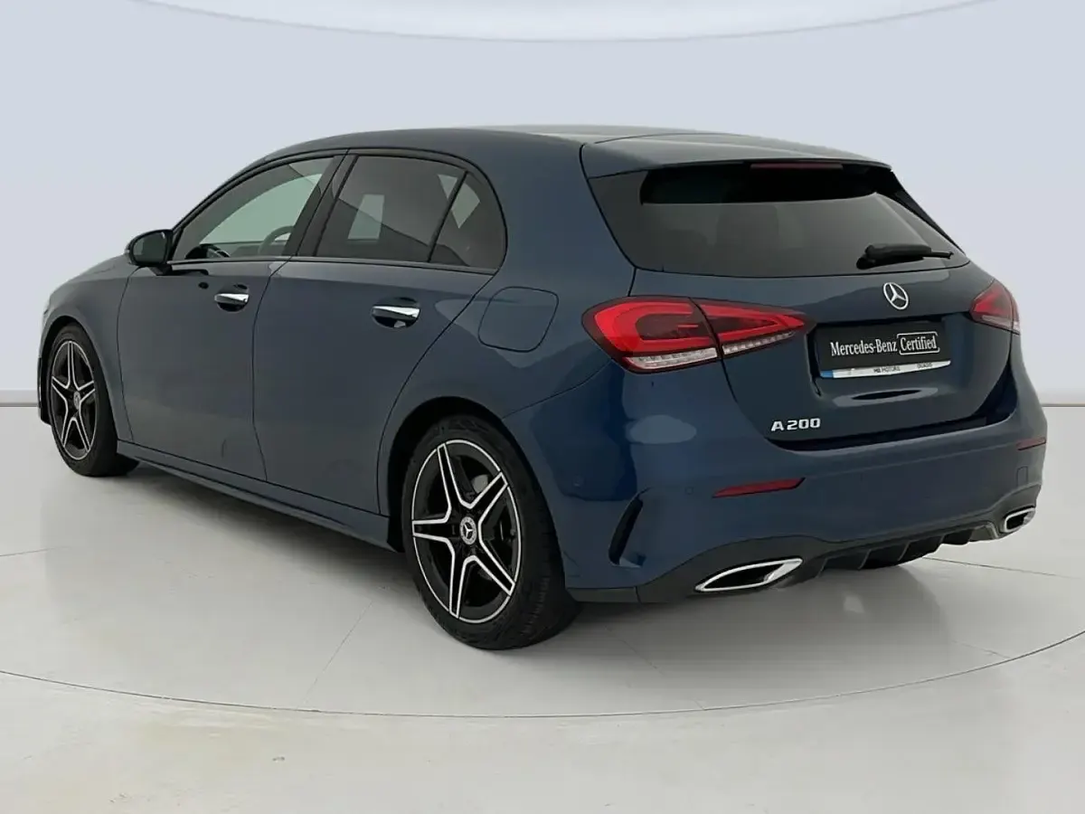 Usado Mercedes A200 163 CV (119 kW) 2022 Azul Utilitario