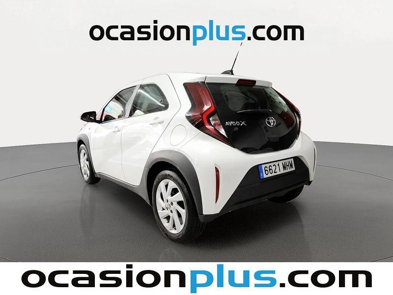 Usado Toyota Aygo X Play 72 CV (52 kW) 2023 Blanco SUV