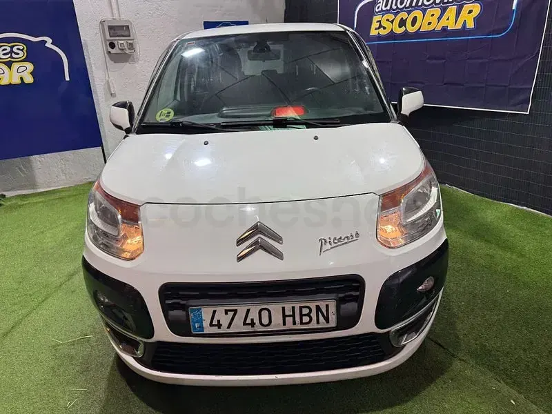 Usado Citroën C3 Picasso Attraction 92 CV (67 kW) 2011 Blanco Monovolumen