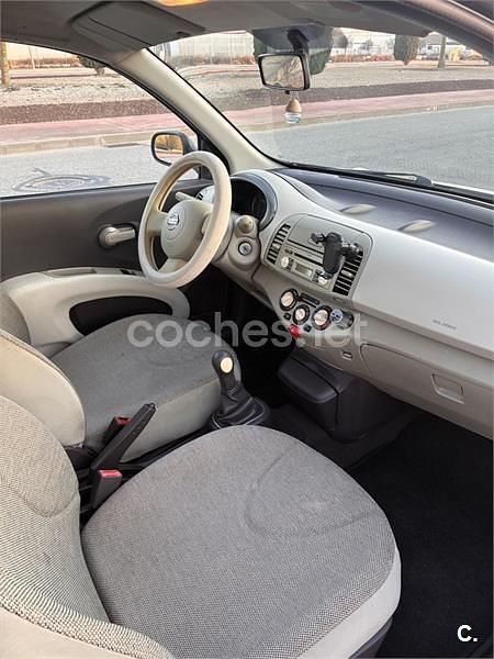 Usado Nissan Micra Visia 68 CV (50 kW) 2006 Negro Berlina