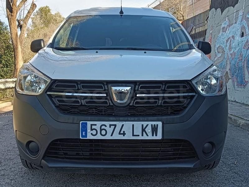 Usado Dacia Dokker Comfort 95 CV (69 kW) 2020 Blanco Monovolumen