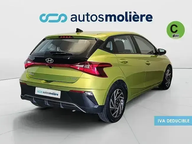 Usado Hyundai i20 84 CV (61 kW) 2024 Verde Utilitario