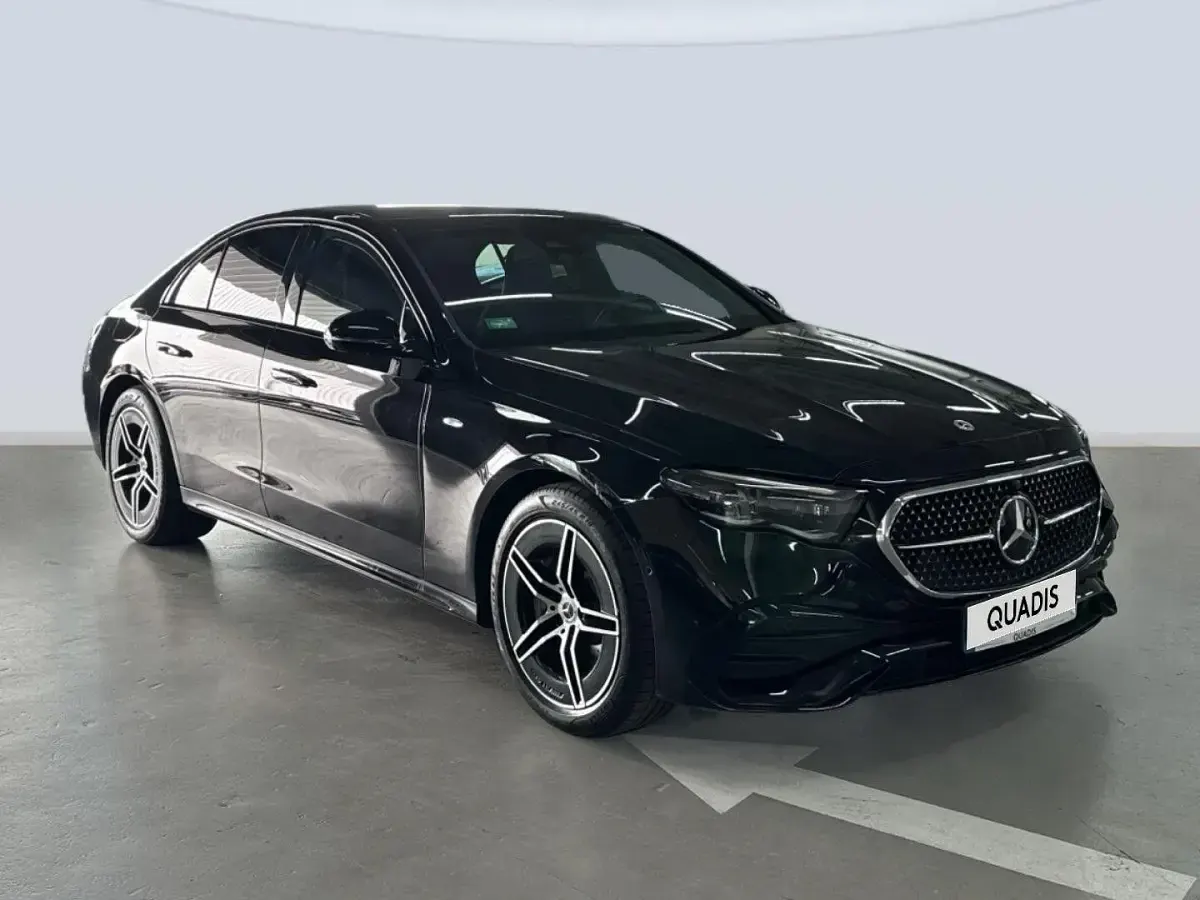 Usado Mercedes E300 313 CV (230 kW) 2025 Negro Berlina