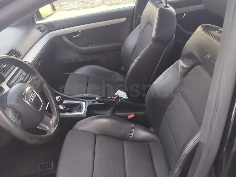 Usado Audi A4 140 CV (102 kW) 2009 Negro Berlina