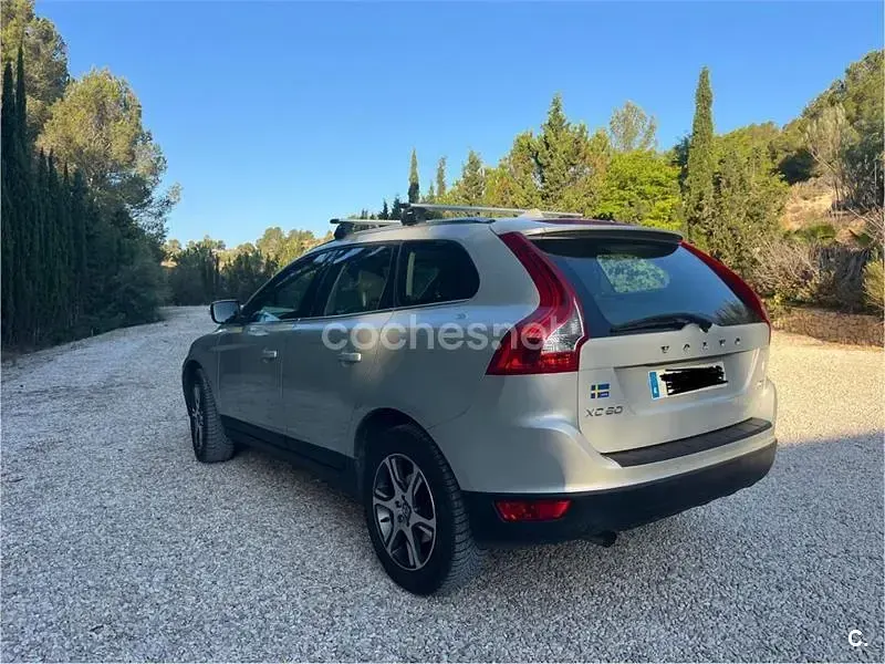 Usado Volvo XC60 Momentum 136 CV (100 kW) 2011 Verde SUV