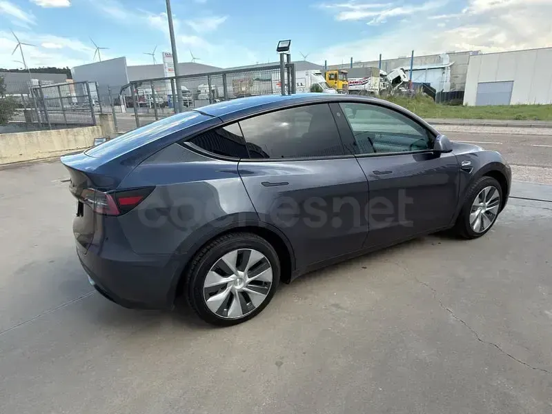 Usado Tesla Model Y RWD 250 kW (340 CV) 2023 Eléctrico SUV