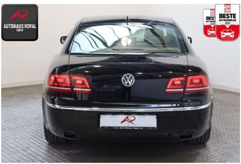 Usado VW Phaeton 2016 Negro metalizado Berlina