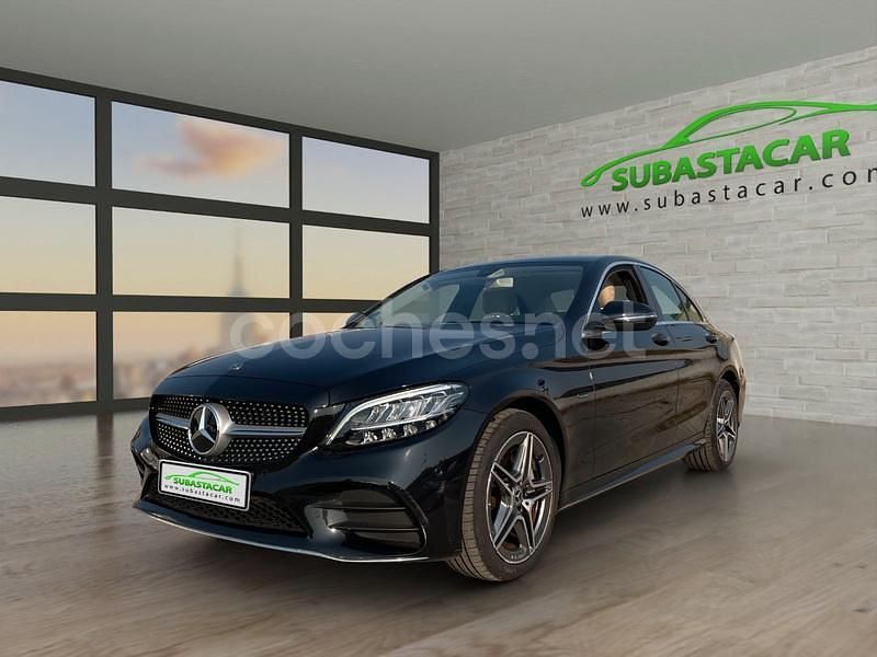 Negro Usado 2020 Mercedes C300e Berlina | 31.900 € (Precio justo) - Imagen 1/4