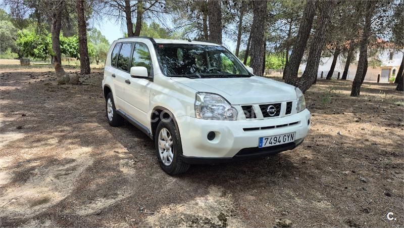 Blanco Usado 2010 Nissan X-Trail SE SUV | 5000 € (Super precio) - Imagen 1/4
