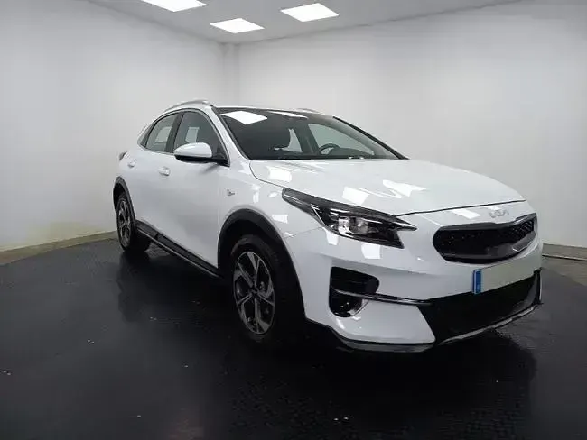 Usado Kia XCeed 121 CV (88 kW) 2022 Blanco SUV