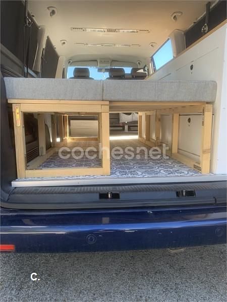 Usado VW Caravelle 174 CV (127 kW) 2007 Azul Monovolumen