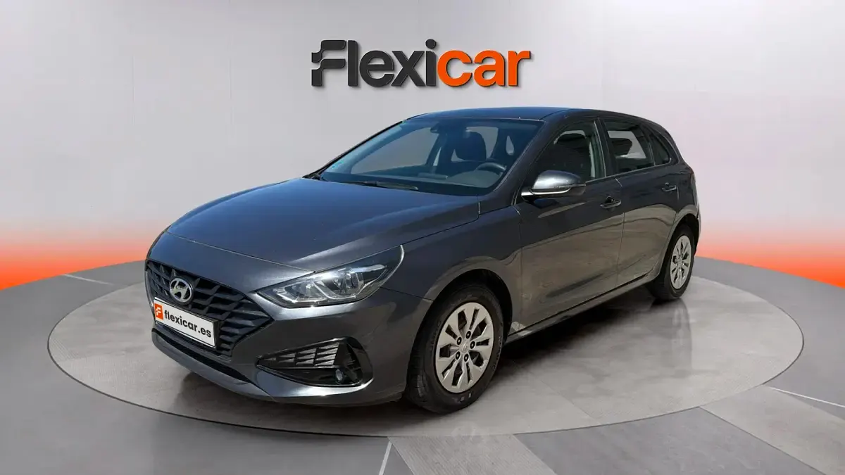 Begagnad Hyundai i30 110 HK (80 kW) 2022 Grå Sedan