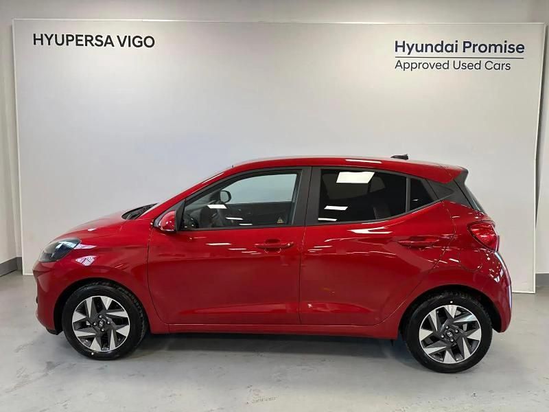 Usado Hyundai i10 67 CV (49 kW) 2025 Granate Utilitario